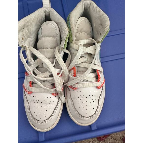 Nike Air Jordan White Teal Retro 1 Mid SE Lace Up Sneaker Shoes Size 2.5 - Picture 6 of 6